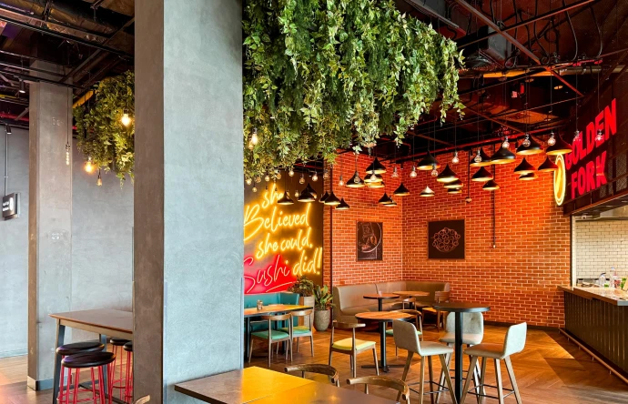 Feuillage FireSilx installé dans une aire de restauration